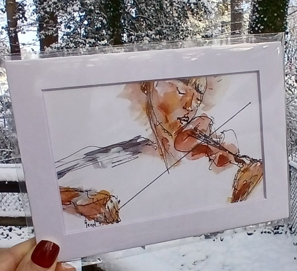 Lined Abstracted Violinist 